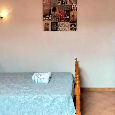 Comfortable With Pool Facing The Sea